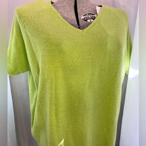 Vintage Ladies White Stag Lime Green Sweater Size XL 16/18 in Great Shape